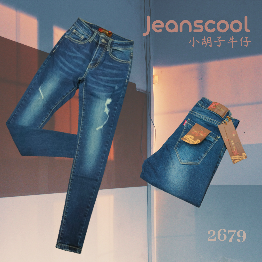 小胡子牛仔【2679】中高腰鉛筆褲，深色牛仔藍，強制修腿設計，修身翹臀，不規則磨損，時尚推薦款。