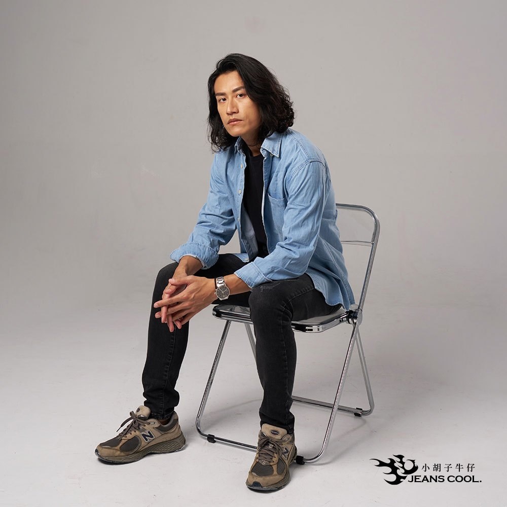 小胡子牛仔【型男986】牛仔長褲，工藝黑灰，棉質彈力(劈腿方便)，時尚個性，修身煙管，帥氣推薦款。