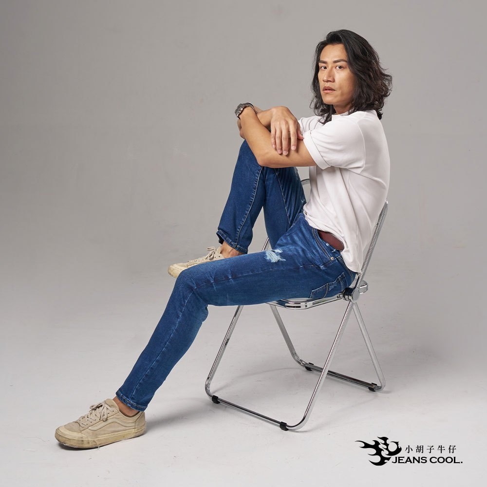 小胡子牛仔【型男985】牛仔長褲，牛仔藍，棉質彈力(劈腿方便)，時尚個性，修身煙管，帥氣推薦款。
