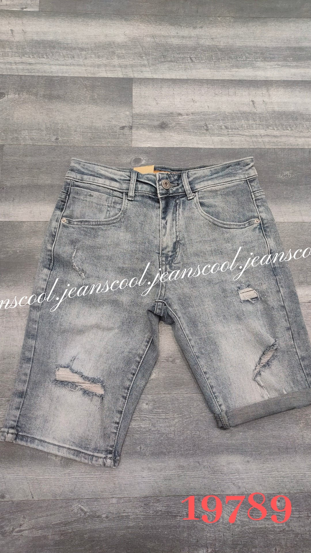 小胡子牛仔【型男19789】牛仔短褲/馬褲，鹽系-藍灰色，棉質彈力(劈腿方便)，時尚個性褲腳可反摺穿出時尚感，帥氣推薦款。