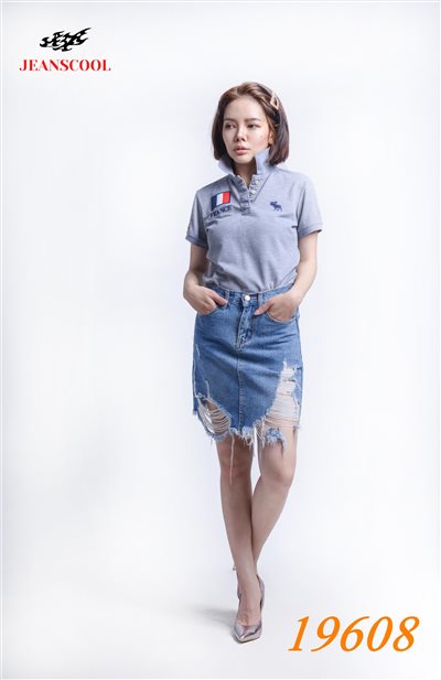 小胡子牛仔【19608】及膝裙，質感牛仔藍，小A裙修腿空間版，不規則磨損設計，混搭風個性推薦款。