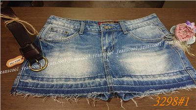 限量絕版短褲裙【3298#1】韓版淡彩藍色系，小A裙修腿空間版，內有彈性短褲，不准曝光，獨家推薦款。